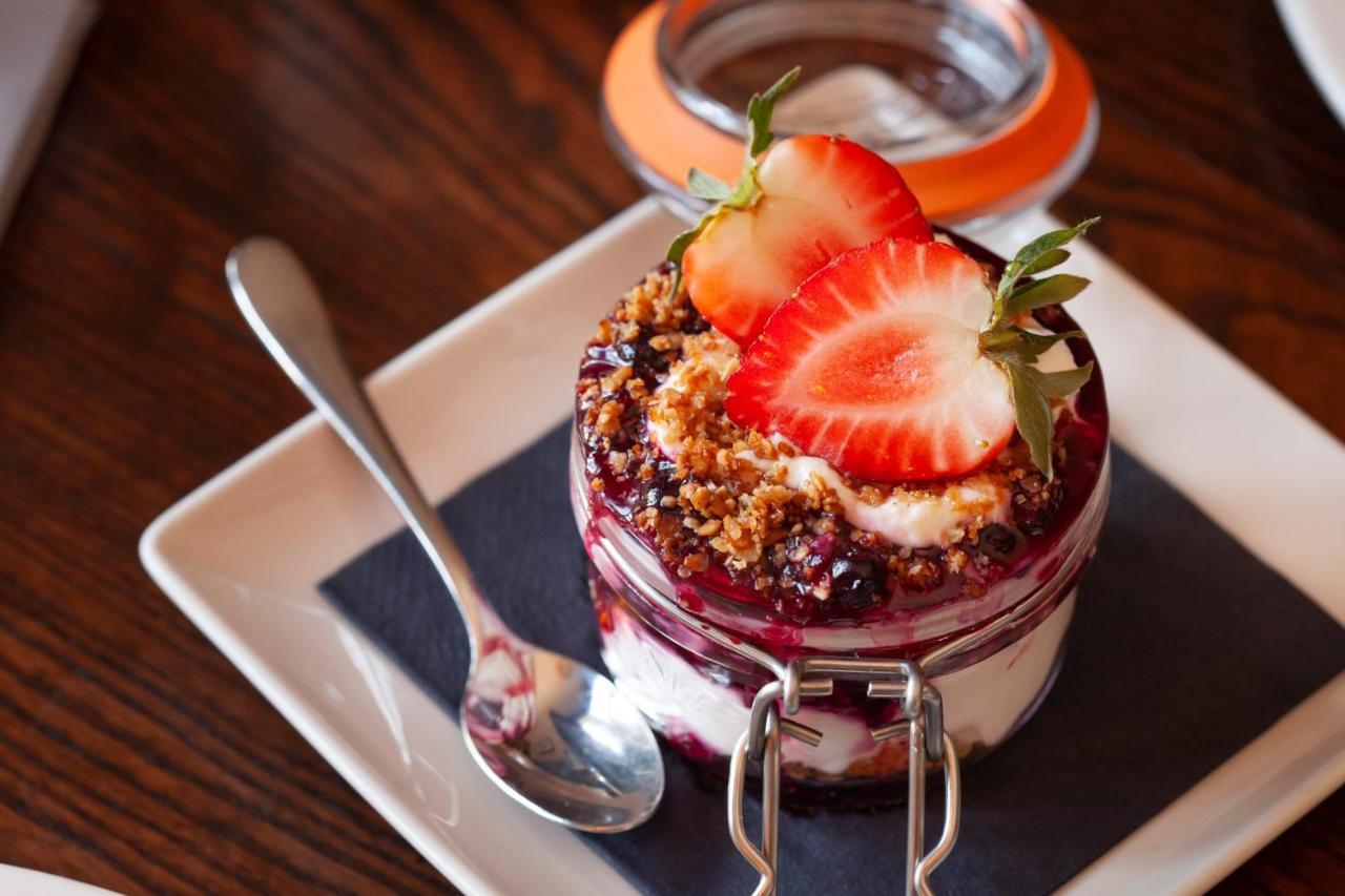 The Roseate Edinburgh - Small Luxury Hotels Of The World Eksteriør billede A parfait