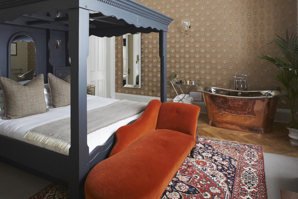 The Roseate Edinburgh - Small Luxury Hotels Of The World Eksteriør billede A suite at the hotel