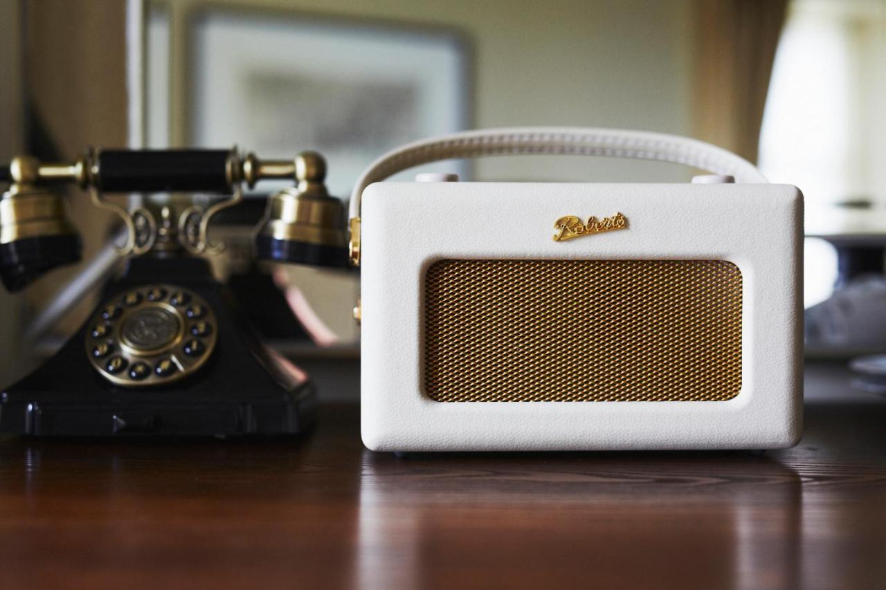 The Roseate Edinburgh - Small Luxury Hotels Of The World Eksteriør billede A DAB radio
