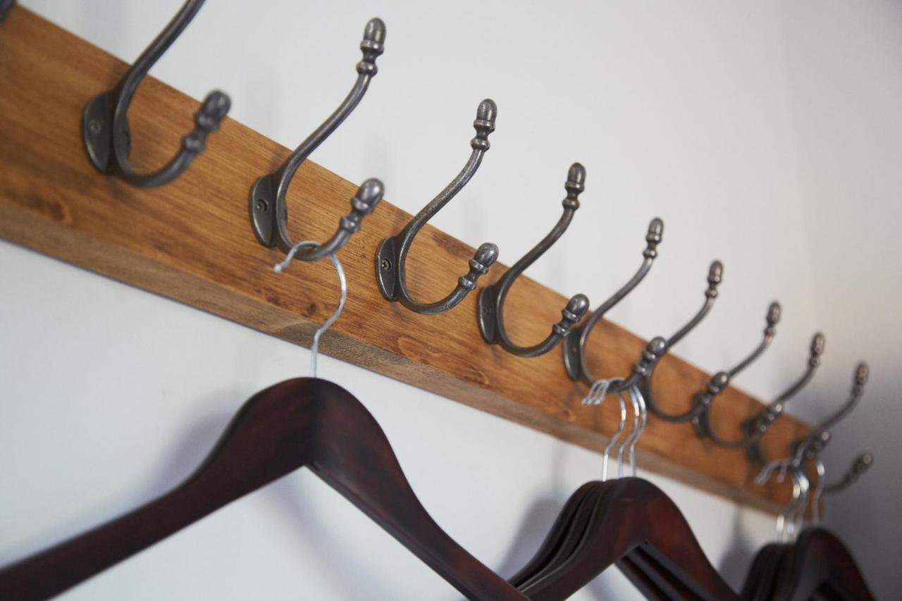 The Roseate Edinburgh - Small Luxury Hotels Of The World Eksteriør billede A coat rack